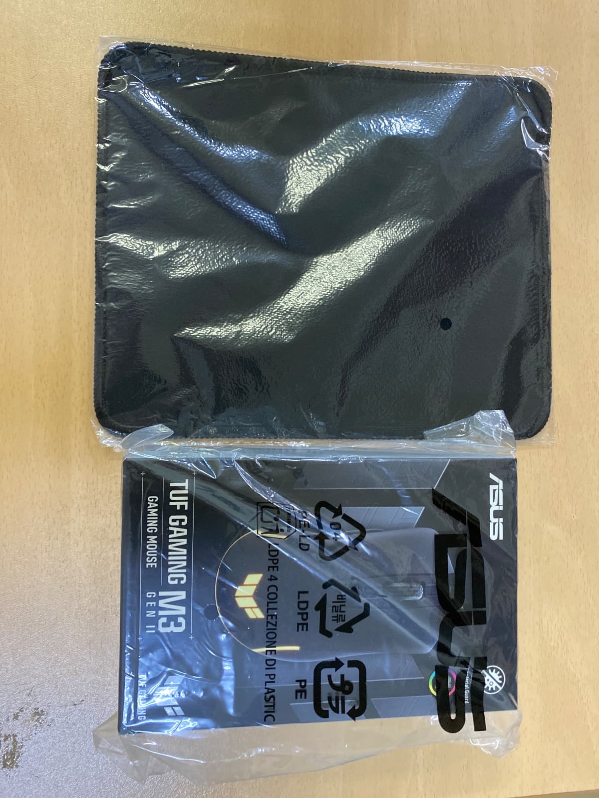 Tuf gaming 有線滑鼠第二代跟小滑鼠墊(皆全新未拆封